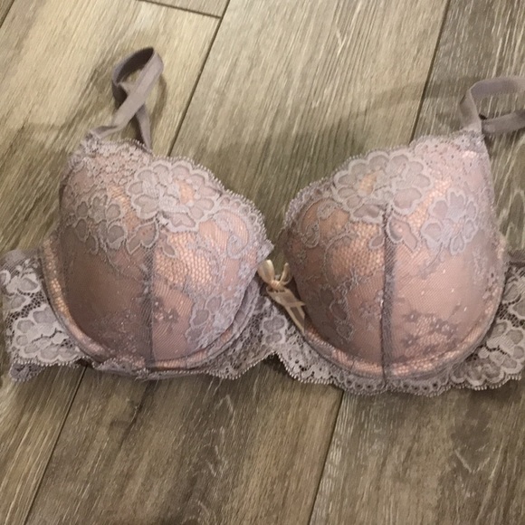 Victoria’s Secret Bras - Picture 4 of 7